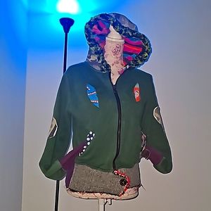 West soul upcucled sweatshirt size small 100% cotton